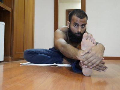 ekpada paschimottasana